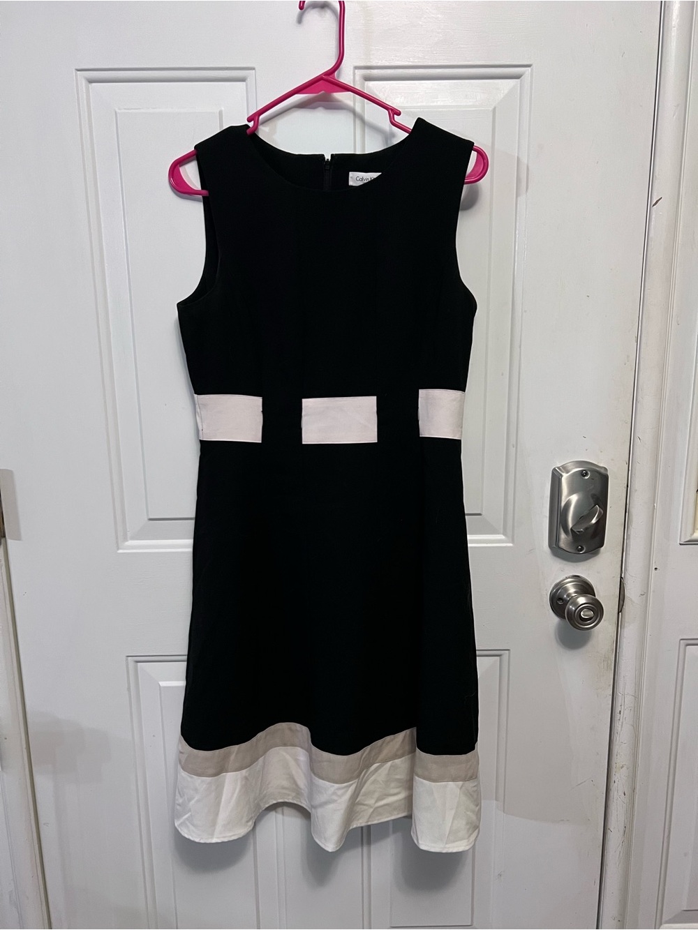 Calvin Klein Women’s 8 Black White Colorblock Sleeveless Dress Back Zip Lined